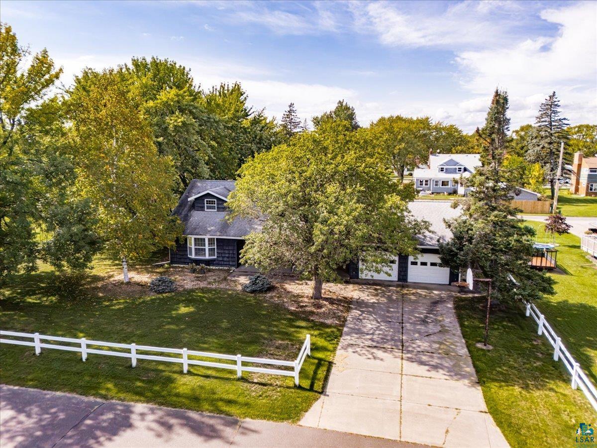 2611 Cumming Ave