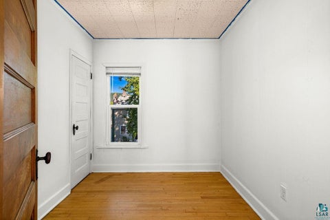 Tiny photo for 409 N 51st Ave W Ave, Duluth, MN 55807 (MLS # 6127759)