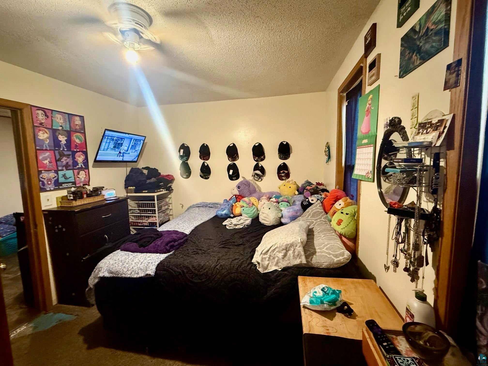 612 15th Ave W