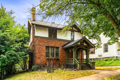 Photo of 419 N 18th Ave E, Duluth, MN 55812 (MLS # 6126820)