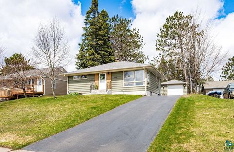 Tiny photo for 335 W Winona St, Duluth, MN 55803 (MLS # 6124859)