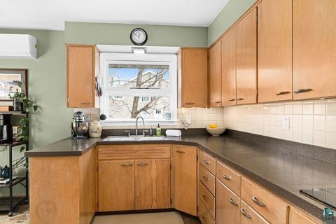 Tiny photo for 335 W Winona St, Duluth, MN 55803 (MLS # 6124859)