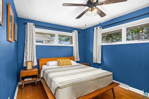 Tiny photo for 335 W Winona St, Duluth, MN 55803 (MLS # 6124859)