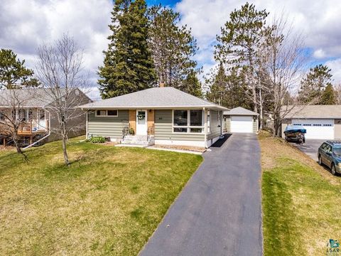Tiny photo for 335 W Winona St, Duluth, MN 55803 (MLS # 6124859)