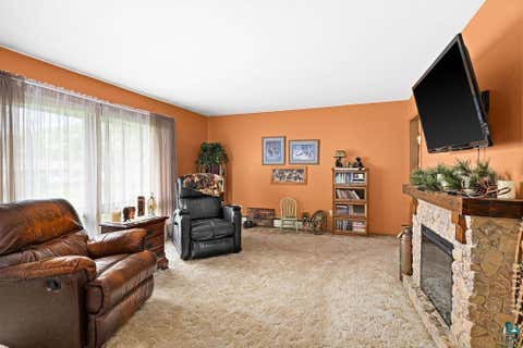 Tiny photo for 421 15th Ave, Two Harbors, MN 55616 (MLS # 6126436)