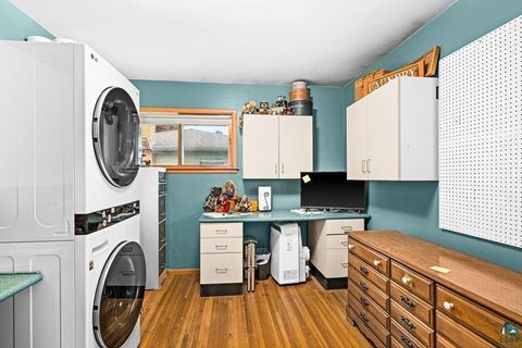 Tiny photo for 421 15th Ave, Two Harbors, MN 55616 (MLS # 6126436)