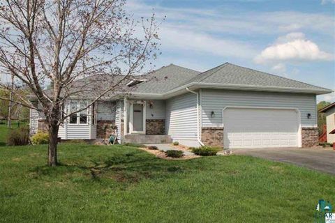 Photo of 5111 Kingston St, Duluth, MN 55804 (MLS # 6123797)