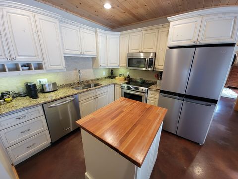 Tiny photo for 526 W 5th St, Grand Marais, MN 55604 (MLS # 6123728)