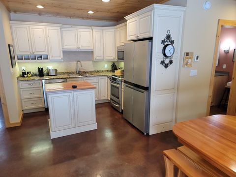 Tiny photo for 526 W 5th St, Grand Marais, MN 55604 (MLS # 6123728)