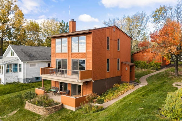 119 E 9TH ST, DULUTH, MN 55805 - Image f95204e960c62e2bd34bf1ffc1b4dcee/3344701098