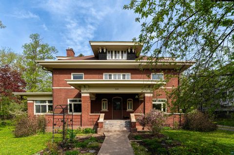 Photo of 2221 E 4th St, Duluth, MN 55812 (MLS # 6125693)