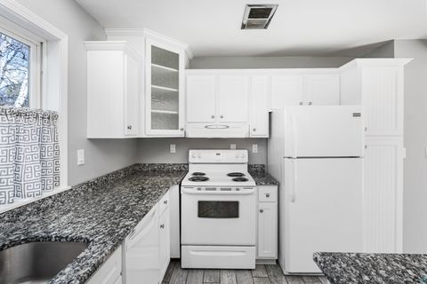 Tiny photo for 504 Madison Ave, Duluth, MN 55811 (MLS # 6125450)