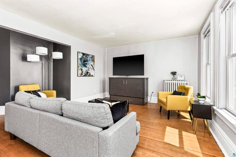 Tiny photo for 209211 E 3rd St, Duluth, MN 55805 (MLS # 6126980)