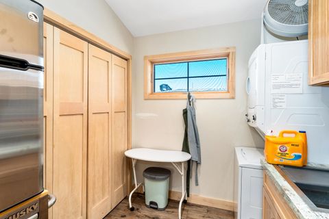 Tiny photo for 610 4th St, Two Harbors, MN 55616 (MLS # 6123450)