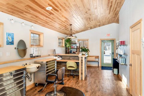 Tiny photo for 610 4th St, Two Harbors, MN 55616 (MLS # 6123450)