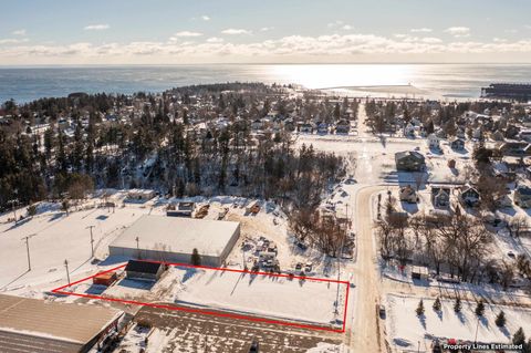 Tiny photo for 610 4th St, Two Harbors, MN 55616 (MLS # 6123450)