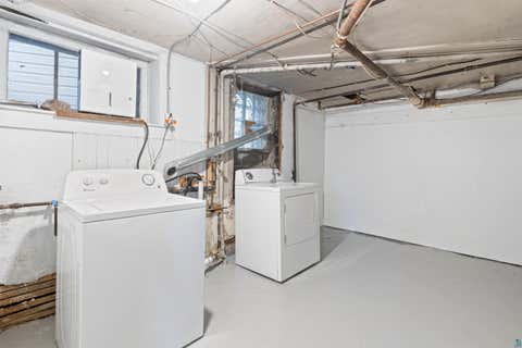 Tiny photo for 1931 E Superior St, Duluth, MN 55812 (MLS # 6127410)