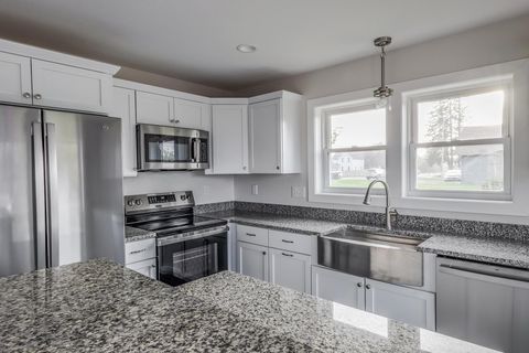 Tiny photo for 411 4th Ave, Two Harbors, MN 55616 (MLS # 6122489)