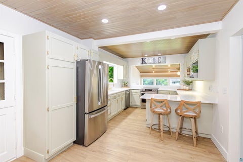 Tiny photo for 12731 W 9th St, Duluth, MN 55808 (MLS # 6126330)