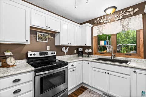 Tiny photo for 4019 Chambersburg Ave, Duluth, MN 55811 (MLS # 6127384)