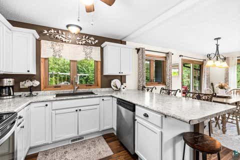 Tiny photo for 4019 Chambersburg Ave, Duluth, MN 55811 (MLS # 6127384)