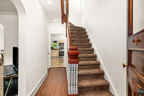 Tiny photo for 410 E 7th St, Duluth, MN 55805 (MLS # 6127116)
