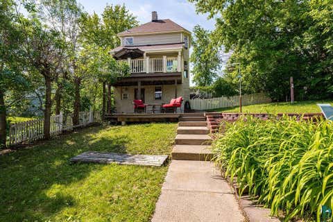 Tiny photo for 410 E 7th St, Duluth, MN 55805 (MLS # 6127116)