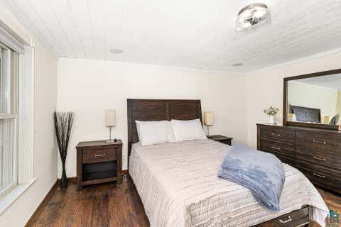 Tiny photo for 410 E 7th St, Duluth, MN 55805 (MLS # 6127116)