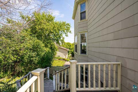 Tiny photo for 410 E 7th St, Duluth, MN 55805 (MLS # 6127116)