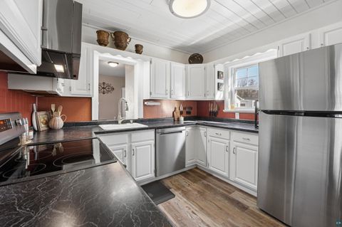 Tiny photo for 4219 W 8th St, Duluth, MN 55807 (MLS # 6125174)