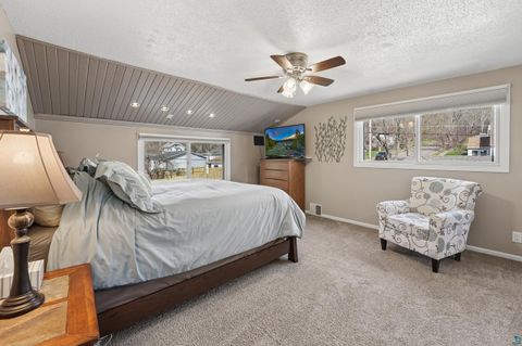 Tiny photo for 4219 W 8th St, Duluth, MN 55807 (MLS # 6125174)