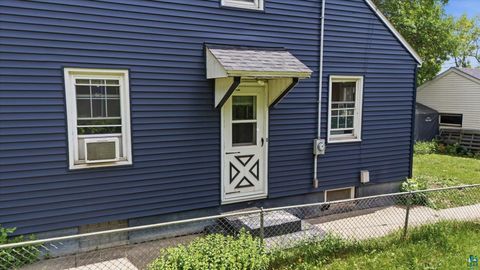 Tiny photo for 920 N 16th St, Virginia, MN 55792 (MLS # 6126160)