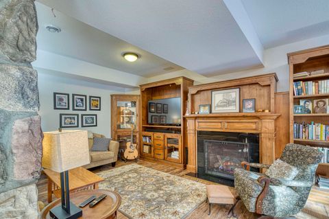 Tiny photo for 2472 Cliff View Cr, Two Harbors, MN 55616 (MLS # 6123564)