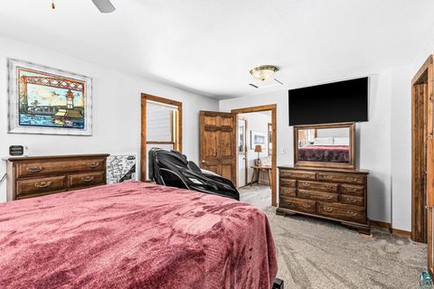 Tiny photo for 29 W Ideal St, Duluth, MN 55811 (MLS # 6123857)