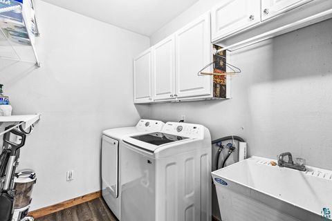Tiny photo for 29 W Ideal St, Duluth, MN 55811 (MLS # 6123857)