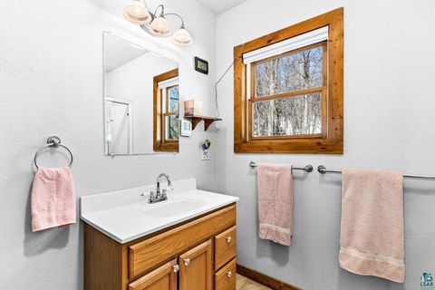 Tiny photo for 29 W Ideal St, Duluth, MN 55811 (MLS # 6123857)