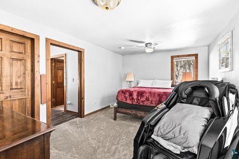 Tiny photo for 29 W Ideal St, Duluth, MN 55811 (MLS # 6123857)