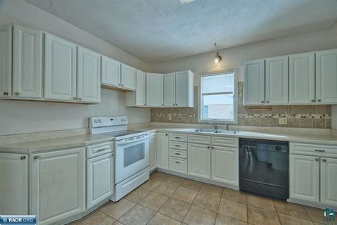 Tiny photo for 411 NW 9th St, Chisholm, MN 55719 (MLS # 6124131)