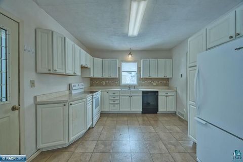 Tiny photo for 411 NW 9th St, Chisholm, MN 55719 (MLS # 6124131)