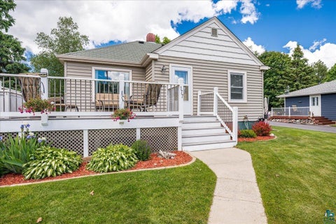 Tiny photo for 177 W Austin St, Duluth, MN 55803 (MLS # 6126233)