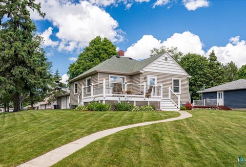 Photo of 177 W Austin St, Duluth, MN 55803 (MLS # 6126233)