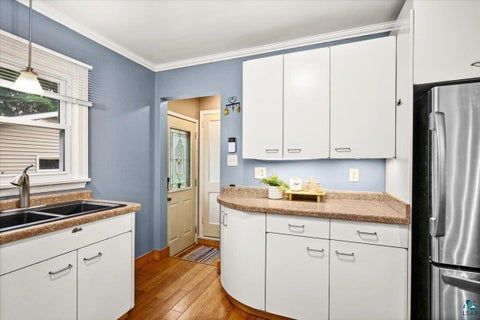 Tiny photo for 177 W Austin St, Duluth, MN 55803 (MLS # 6126233)