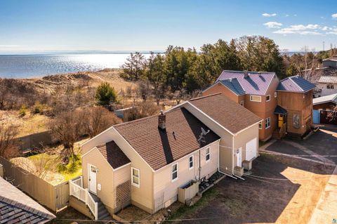 Photo of 1611 S Lake Ave, Duluth, MN 55802 (MLS # 6124850)