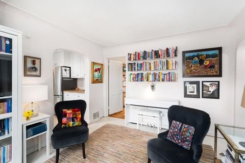 Tiny photo for 1611 S Lake Ave, Duluth, MN 55802 (MLS # 6124850)