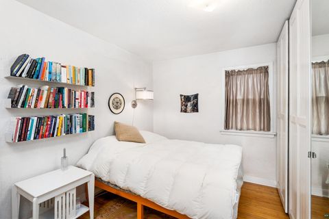 Tiny photo for 1611 S Lake Ave, Duluth, MN 55802 (MLS # 6124850)