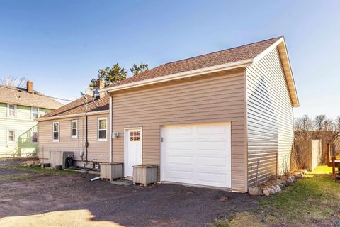 Tiny photo for 1611 S Lake Ave, Duluth, MN 55802 (MLS # 6124850)