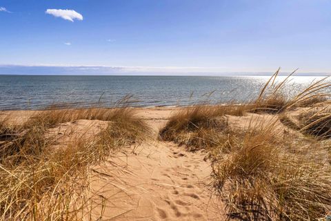 Tiny photo for 1611 S Lake Ave, Duluth, MN 55802 (MLS # 6124850)