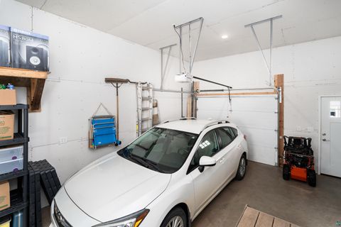 Tiny photo for 1611 S Lake Ave, Duluth, MN 55802 (MLS # 6124850)