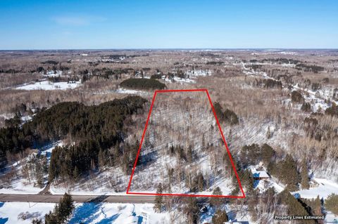 Photo of 49 Morris Thomas Rd, Hermantown, MN 55811 (MLS # 6124065)