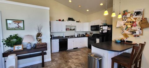 Tiny photo for 908 E Skyline Pkwy, Duluth, MN 55805 (MLS # 6121920)